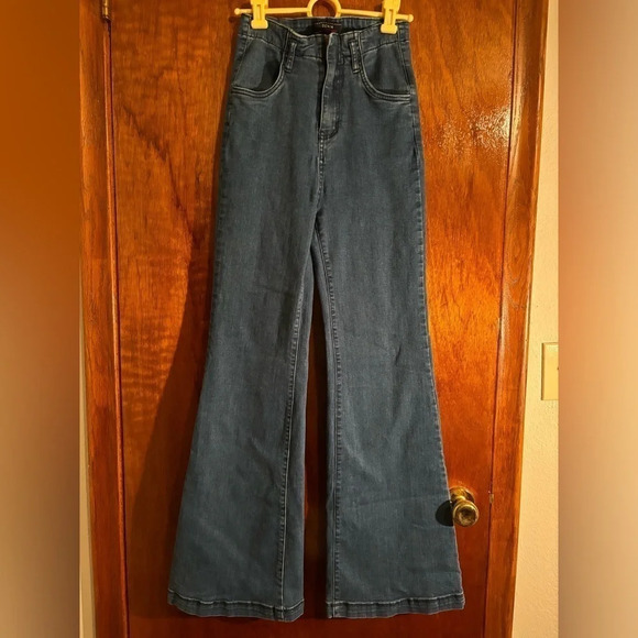 Jealous Tomato Bell Bottoms Jeans Flare High Rise size small - Picture 1 of 8
